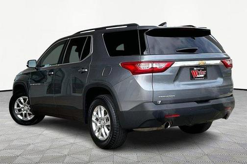 Satin Steel Metallic 2020 Chevrolet Traverse LT Cloth