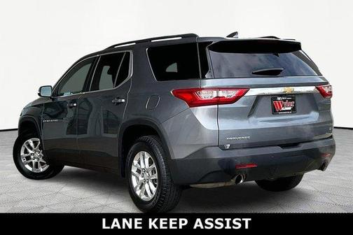 Satin Steel Metallic 2020 Chevrolet Traverse LT Cloth