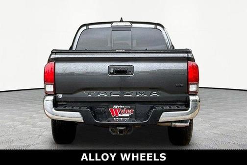 Magnetic Gray Metallic 2018 Toyota Tacoma TRD Off Road