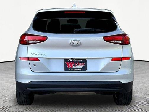 Molten Silver 2019 Hyundai TUCSON SE