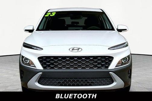 Lunar White 2023 Hyundai KONA SE