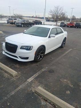 2021 Chrysler 300 Touring L