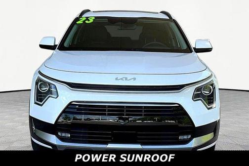 Snow White Pearl 2023 Kia Niro EX Touring