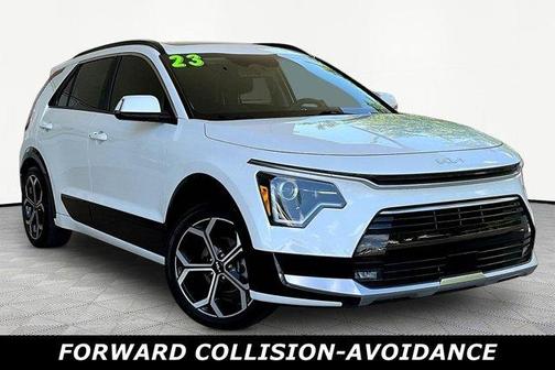 Snow White Pearl 2023 Kia Niro EX Touring