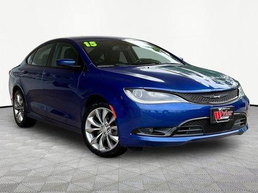 Vivid Blue Pearlcoat 2015 Chrysler 200 S