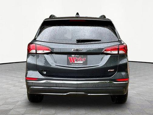 Gray 2023 Chevrolet Equinox RS