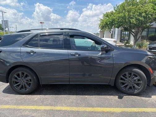 Gray 2023 Chevrolet Equinox RS