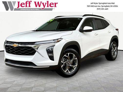 Summit White 2024 Chevrolet Trax LT