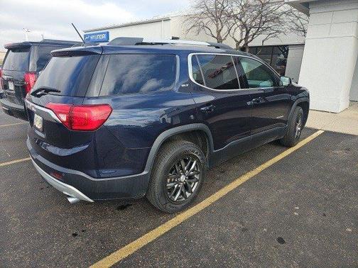 2017 GMC Acadia SLT-1
