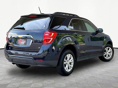 Blue Velvet Metallic 2017 Chevrolet Equinox LT