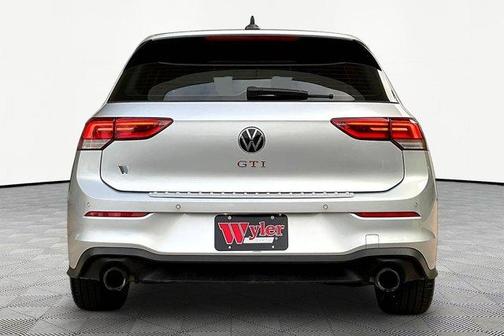 Reflex Silver Metallic 2022 Volkswagen Golf GTI 2.0T S