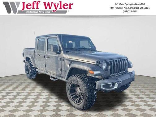 2023 Jeep Gladiator Sport