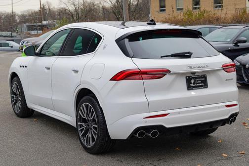 2025 Maserati Grecale Base