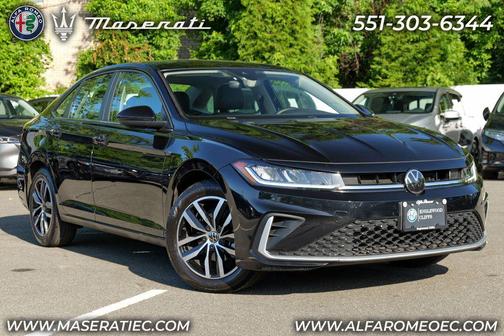 Deep Black 2025 Volkswagen Jetta 1.5T SE
