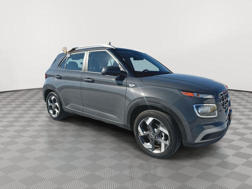 2024 Hyundai VENUE SEL