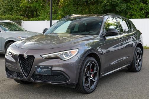 2022 Alfa Romeo Stelvio Ti