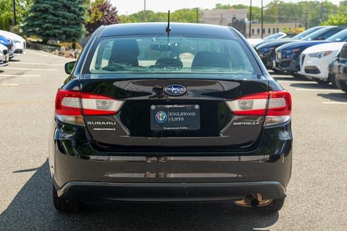 2019 Subaru Impreza 2.0i