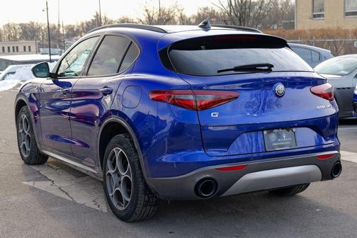 2022 Alfa Romeo Stelvio Ti
