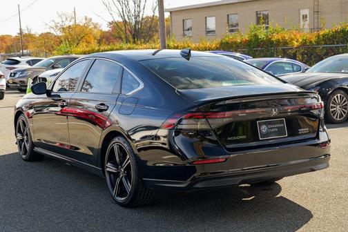 2023 Honda Accord Hybrid Base