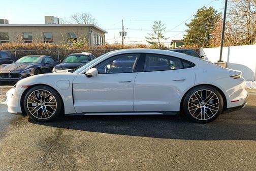 2020 Porsche Taycan Turbo