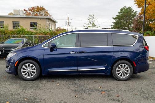 2018 Chrysler Pacifica Touring-L