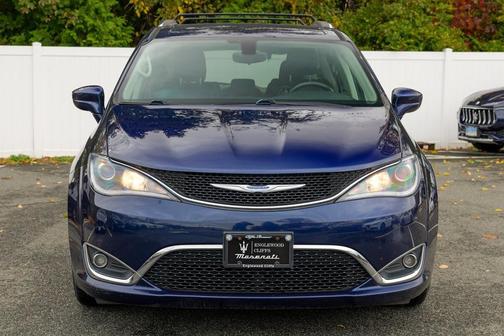 2018 Chrysler Pacifica Touring-L