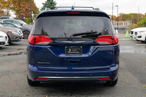 2018 Chrysler Pacifica Touring-L
