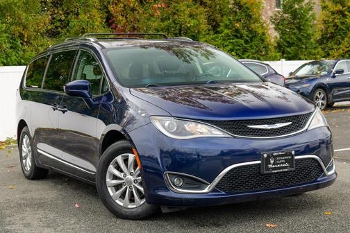 2018 Chrysler Pacifica Touring-L