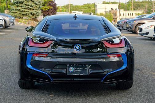 2016 BMW i8 Base