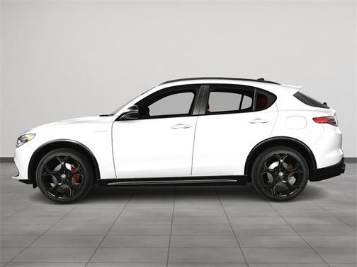 2025 Alfa Romeo Stelvio Sprint AWD