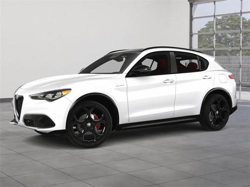 2025 Alfa Romeo Stelvio Sprint AWD