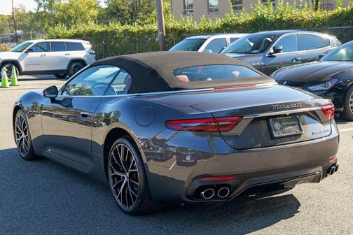 2026 Maserati GranCabrio Base