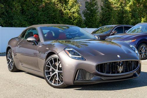 2026 Maserati GranCabrio Base