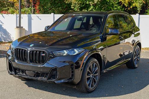 2024 BMW X5 M60i
