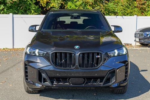 2024 BMW X5 M60i