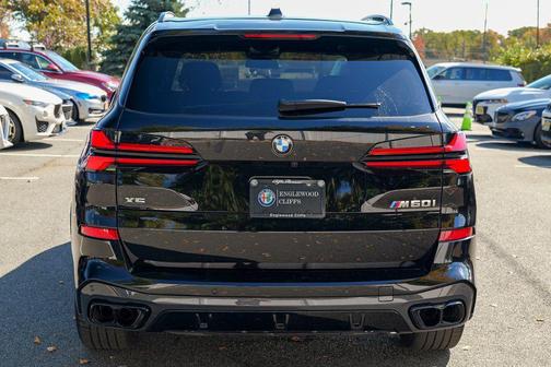 2024 BMW X5 M60i