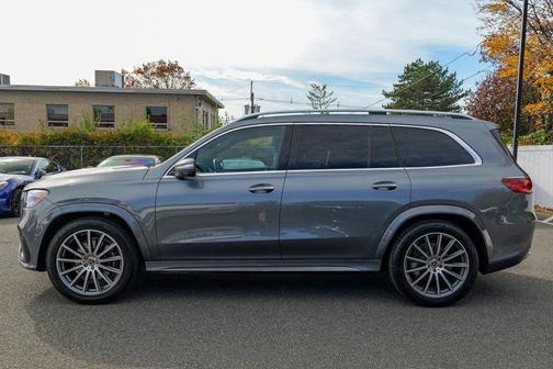 2025 Mercedes-Benz GLS 450 4MATIC