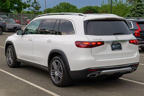 Polar White 2024 Mercedes-Benz GLS 450 4MATIC