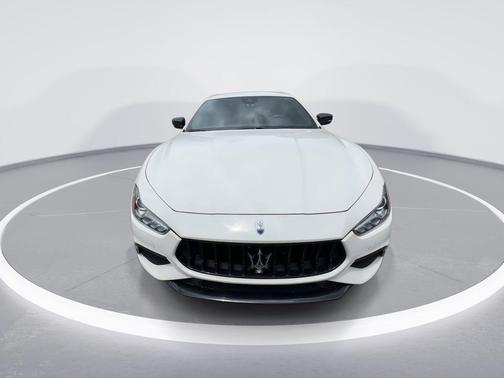 2022 Maserati Ghibli Modena Q4