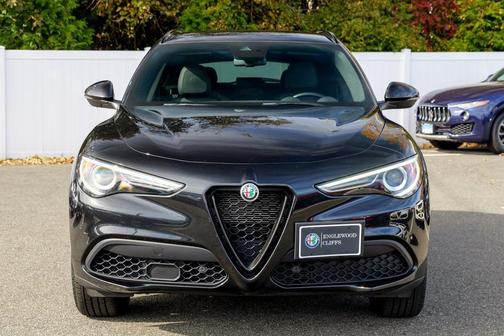 2022 Alfa Romeo Stelvio Sprint