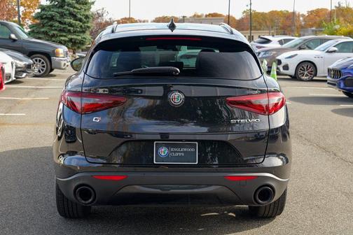 2022 Alfa Romeo Stelvio Sprint