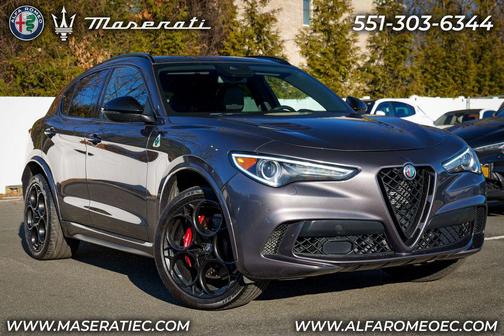 2022 Alfa Romeo Stelvio Quadrifoglio