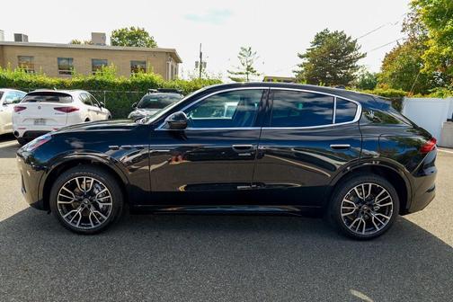 2025 Maserati Grecale 