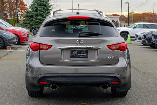 2011 INFINITI FX35 Base