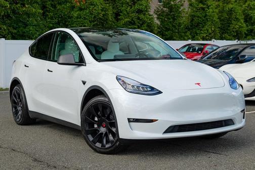 2023 Tesla Model Y Long Range Dual Motor All-Wheel Drive