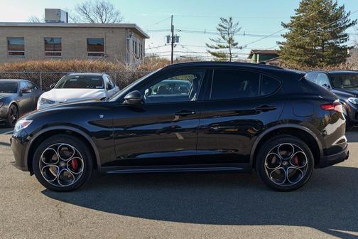 2023 Alfa Romeo Stelvio Ti