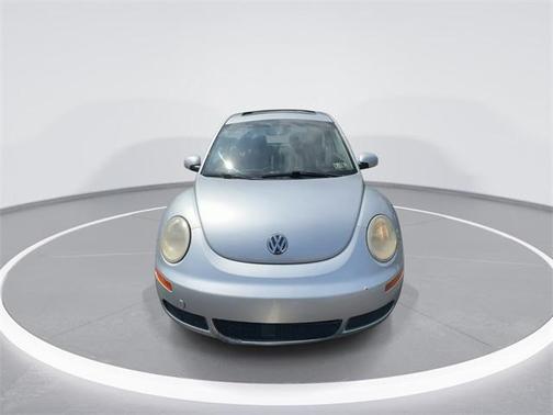 2008 Volkswagen New Beetle S