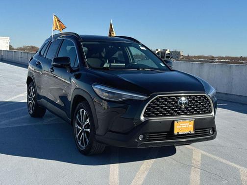 2022 Toyota Corolla Cross XLE