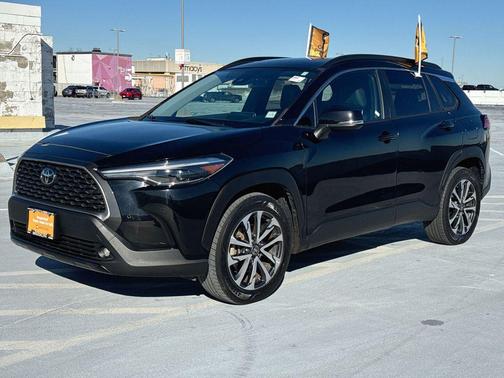 2022 Toyota Corolla Cross XLE