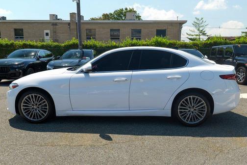2017 Alfa Romeo Giulia Ti